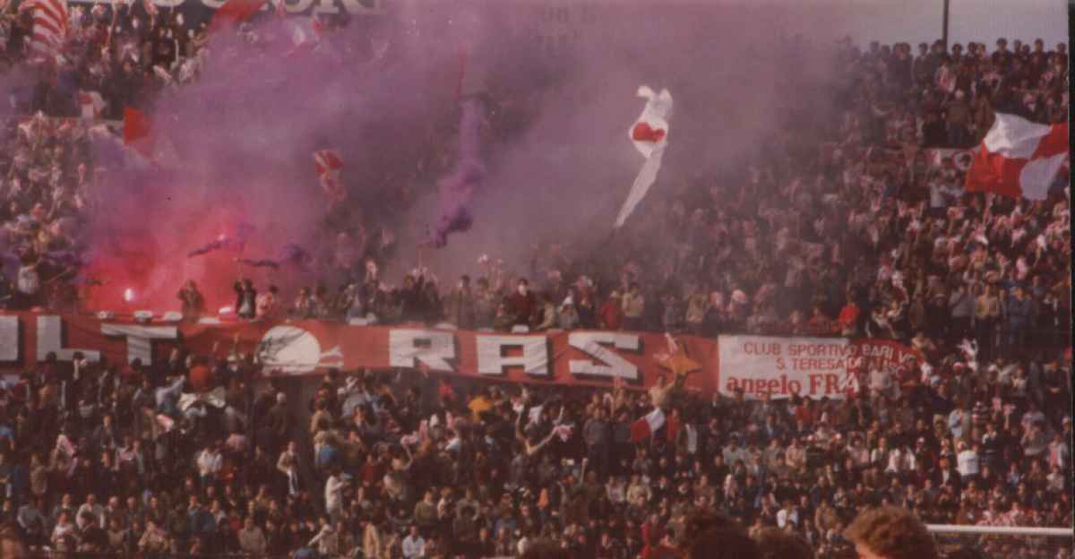 Fumogeno rosa per eventi, coreografie da stadio