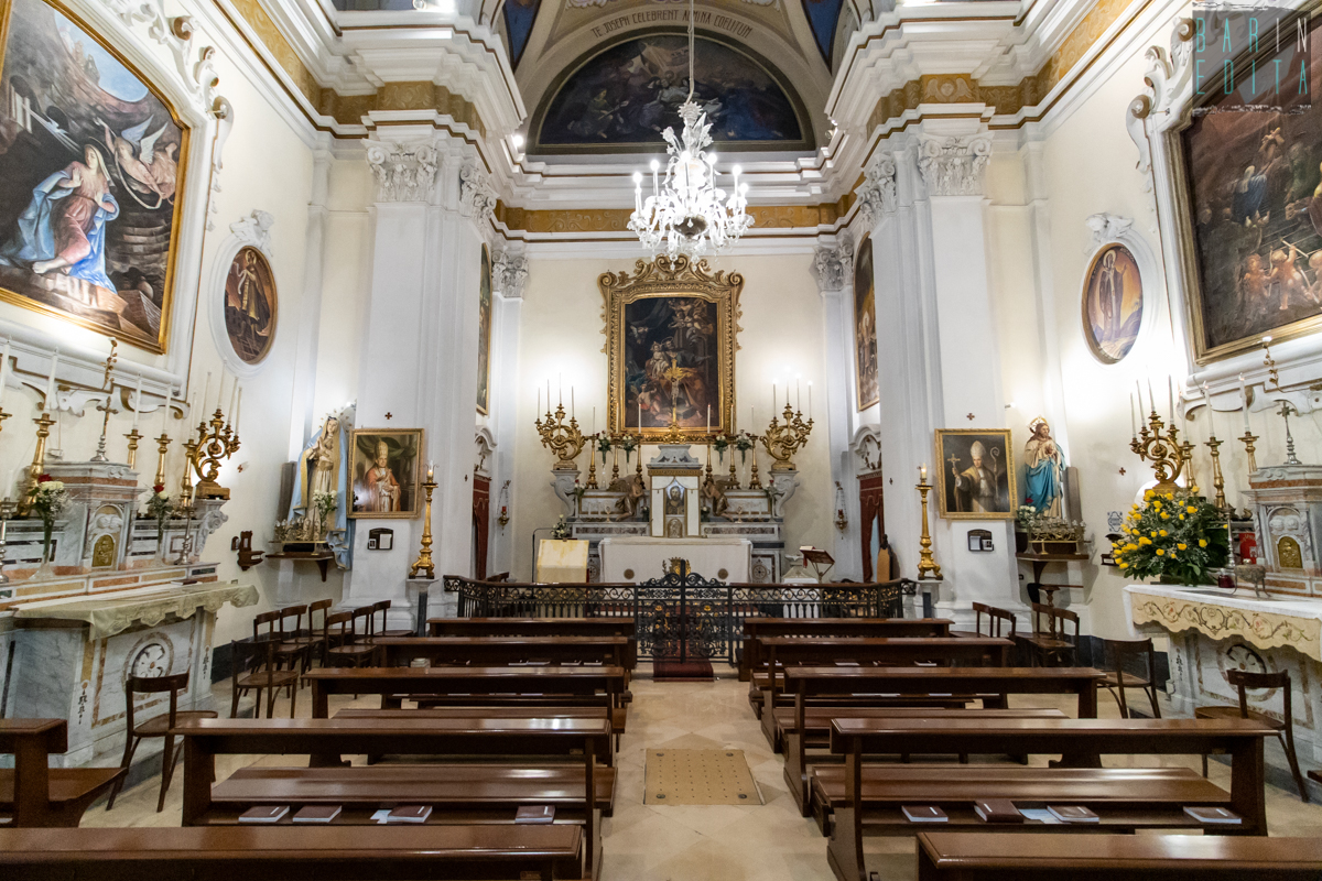 Altari nascosti, tele che si alzano, stanze sotterranee: San Giuseppe, la  chiesa sorprendente