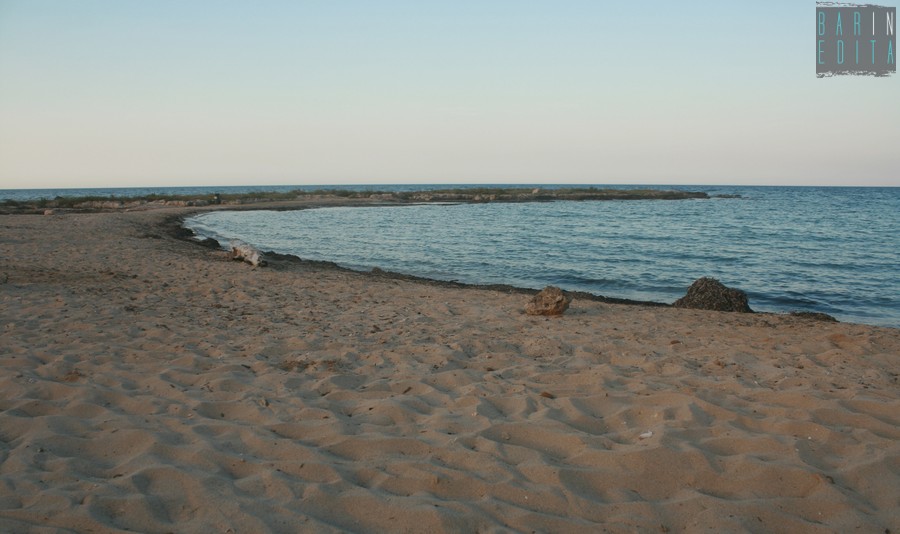 Ecco La Spiaggia Più Nascosta Del Barese Il Suo Accesso è